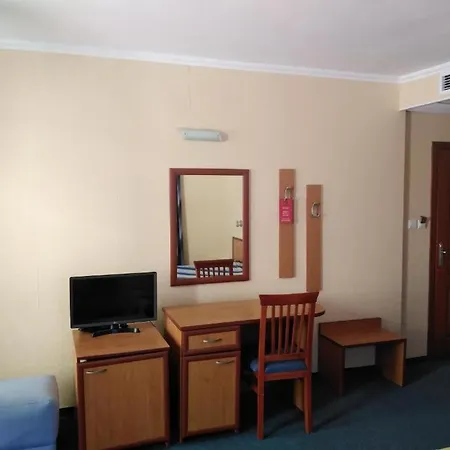 хотел Кантилена